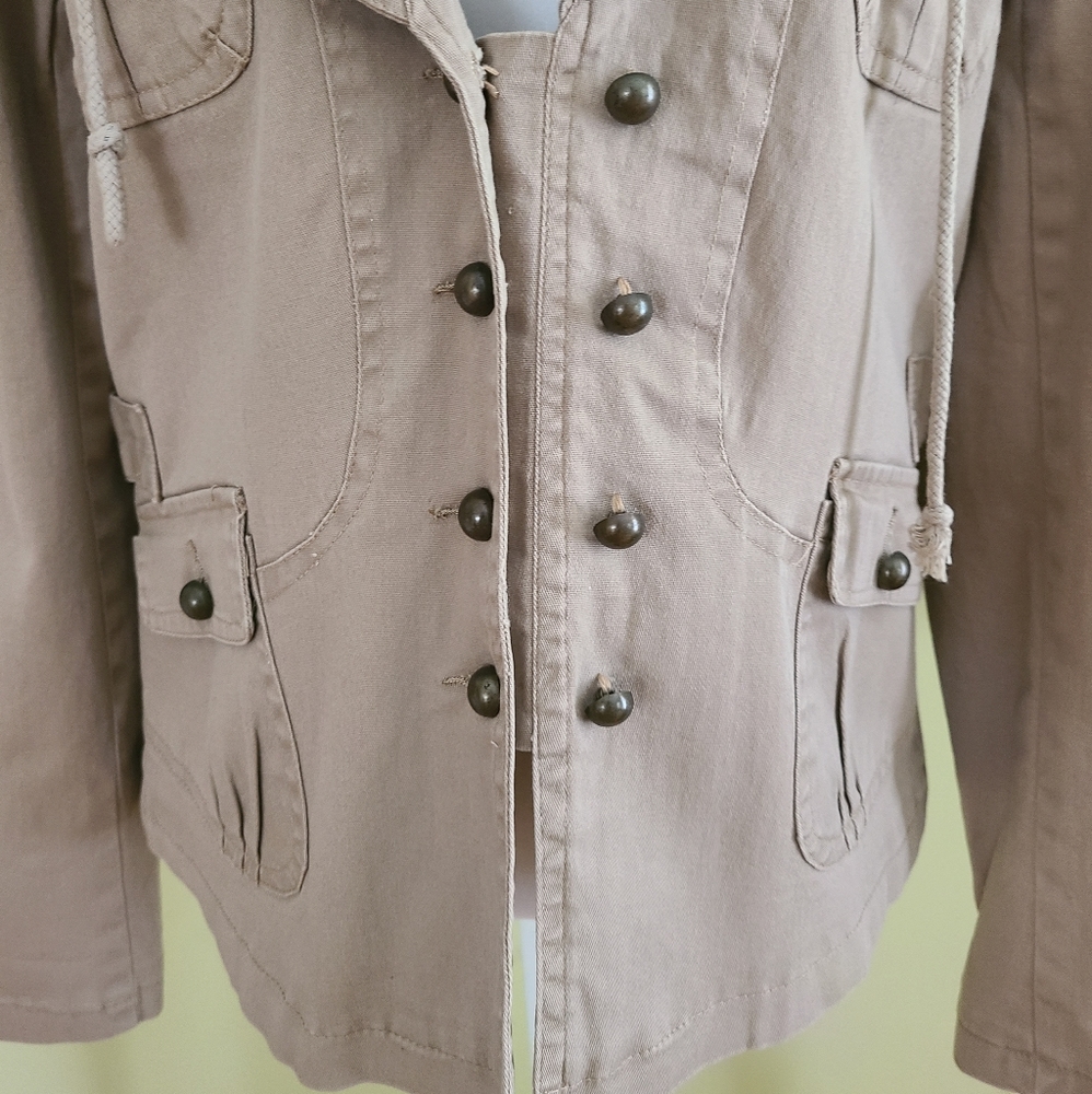 Jacket - Picture 4 of 7